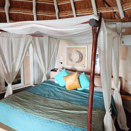 Villa Las Estrellas Tulum - Located At The Party Zone Exterior photo